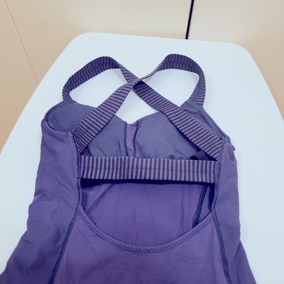 Lululemon active top - Picture 5 of 8